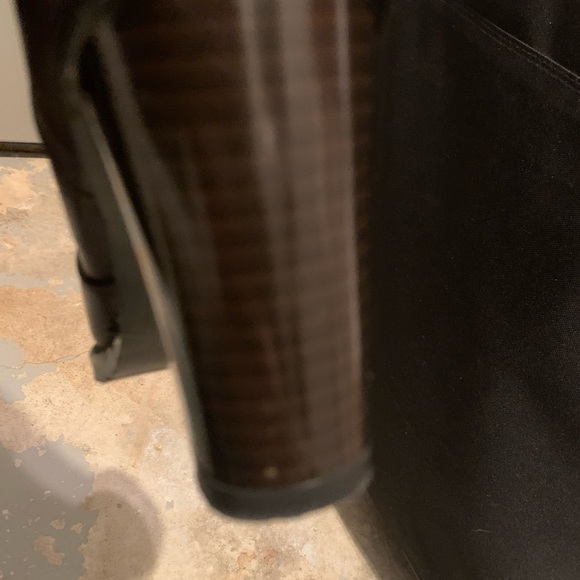 Beautiful brown leather boots - Picture 3 of 6